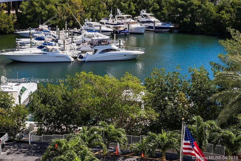 Real estate property located at 3530 Mystic Pointe Dr #2202, Miami-dade, Mystic Pointe Tower 500 C, Aventura, FL