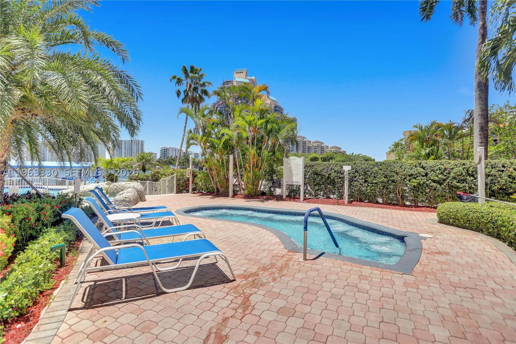 Real estate property located at 3530 Mystic Pointe Dr #2202, Miami-dade, Mystic Pointe Tower 500 C, Aventura, FL