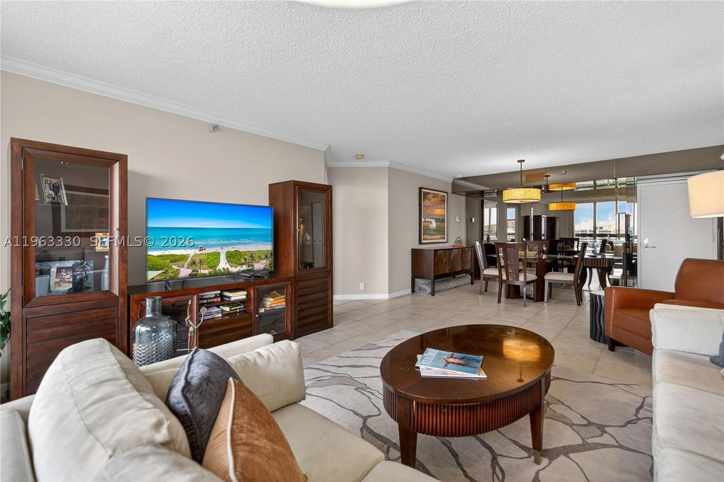 Real estate property located at 3530 Mystic Pointe Dr #2202, Miami-dade, Mystic Pointe Tower 500 C, Aventura, FL