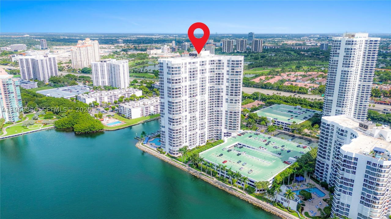 Real estate property located at 3530 Mystic Pointe Dr #2202, Miami-dade, Mystic Pointe Tower 500 C, Aventura, FL