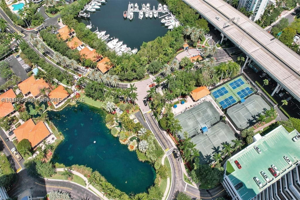 Real estate property located at 3530 Mystic Pointe Dr #2202, Miami-dade, Mystic Pointe Tower 500 C, Aventura, FL