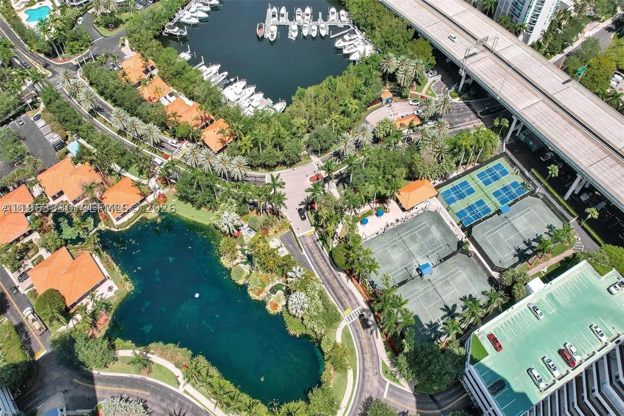 Real estate property located at 3530 Mystic Pointe Dr #2202, Miami-dade, Mystic Pointe Tower 500 C, Aventura, FL