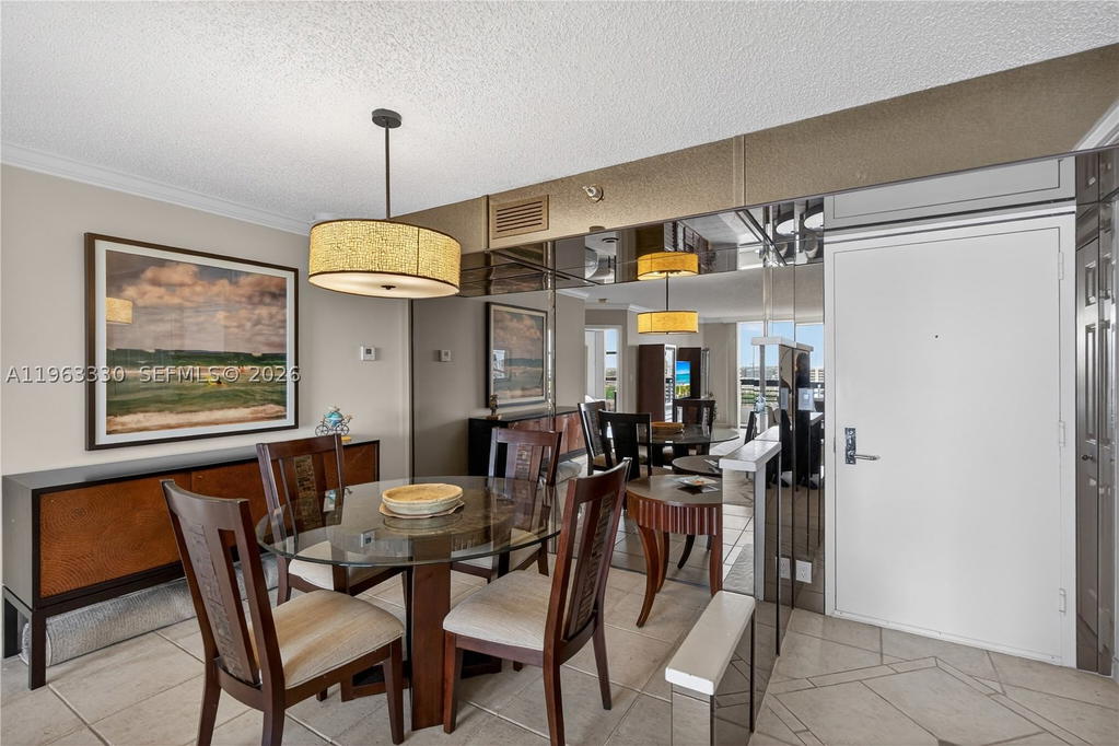 Real estate property located at 3530 Mystic Pointe Dr #2202, Miami-dade, Mystic Pointe Tower 500 C, Aventura, FL