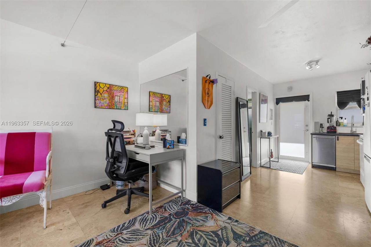 Real estate property located at 851 Meridian Ave #43, Miami-dade, Meridian Manor Condo, Miami Beach, FL