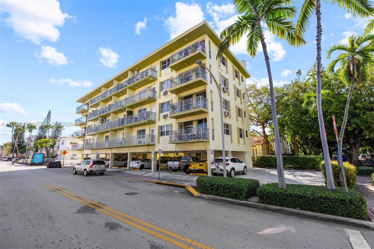 Real estate property located at 851 Meridian Ave #43, Miami-dade, Meridian Manor Condo, Miami Beach, FL