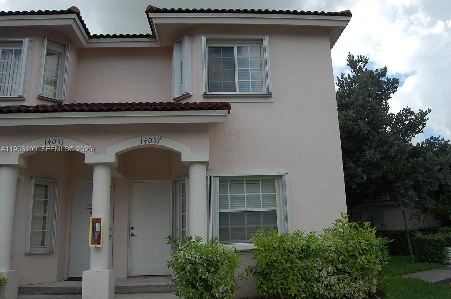 Real estate property located at 14057 121st Pl #7-24, Miami-dade, Bonita Villas Condo, Miami, FL