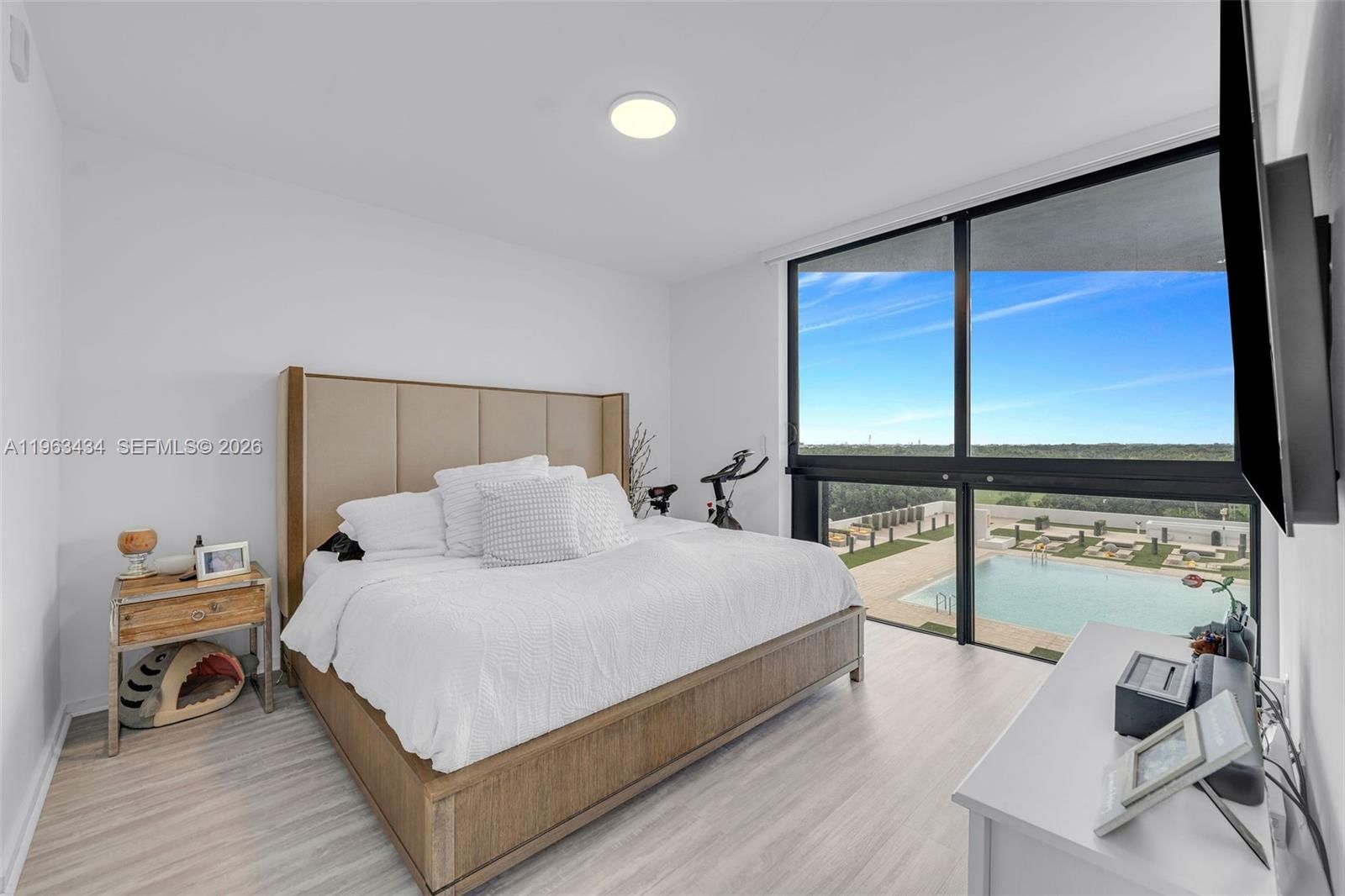 Real estate property located at 5252 85th Ave #504, Miami-dade, 5252 Paseo Condo, Doral, FL
