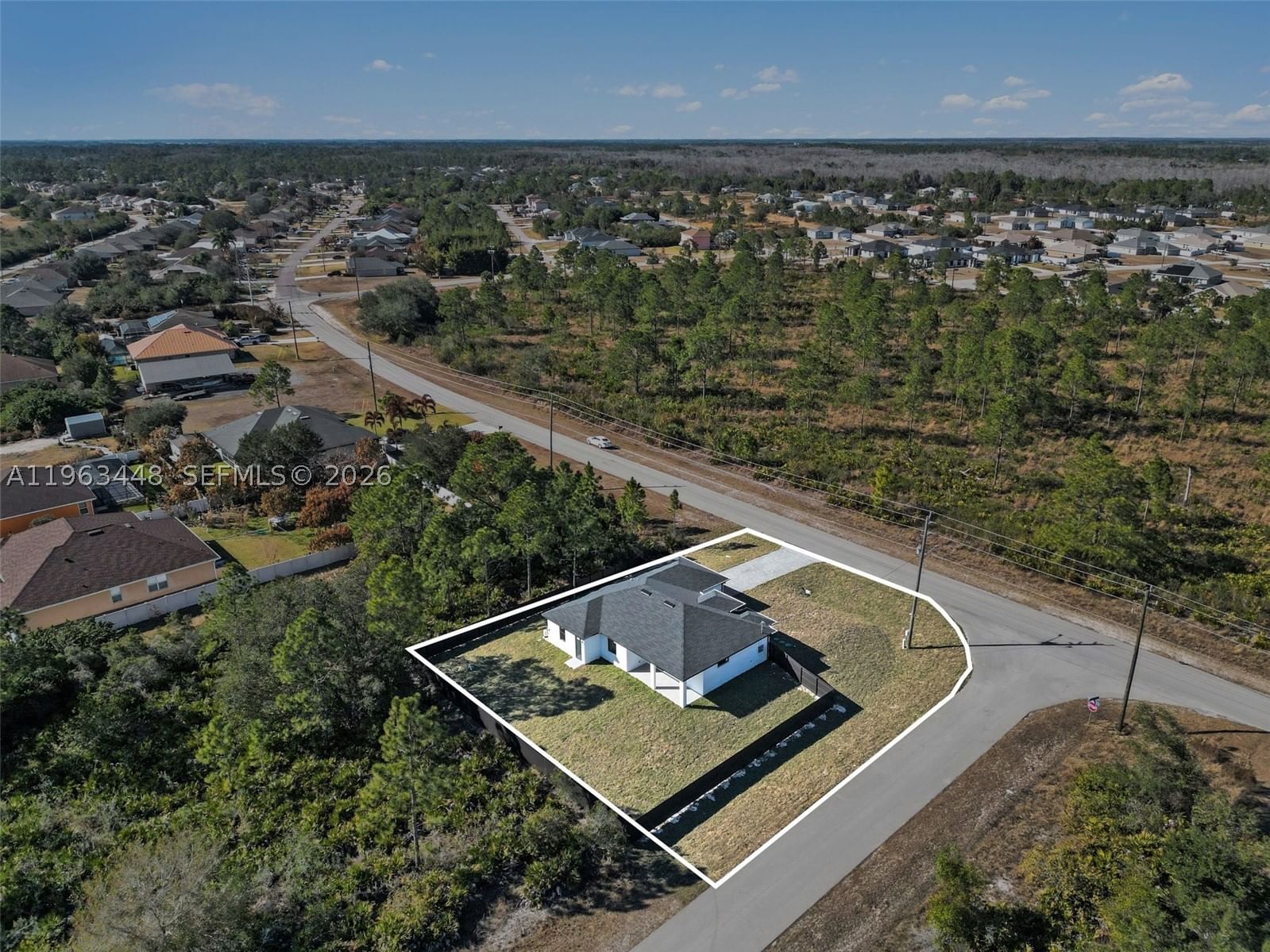 Real estate property located at 369 Woodburn, Lee, Greenbriar Unit 21, Lehigh Acres, FL