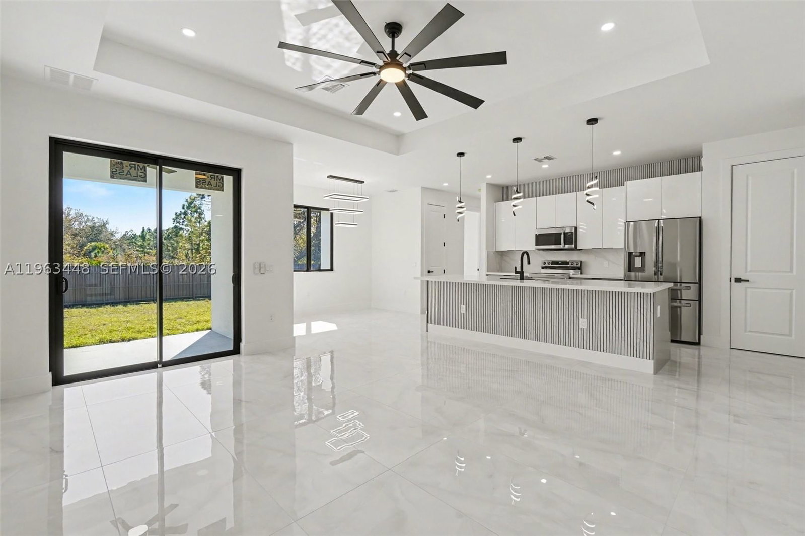 Real estate property located at 369 Woodburn, Lee, Greenbriar Unit 21, Lehigh Acres, FL