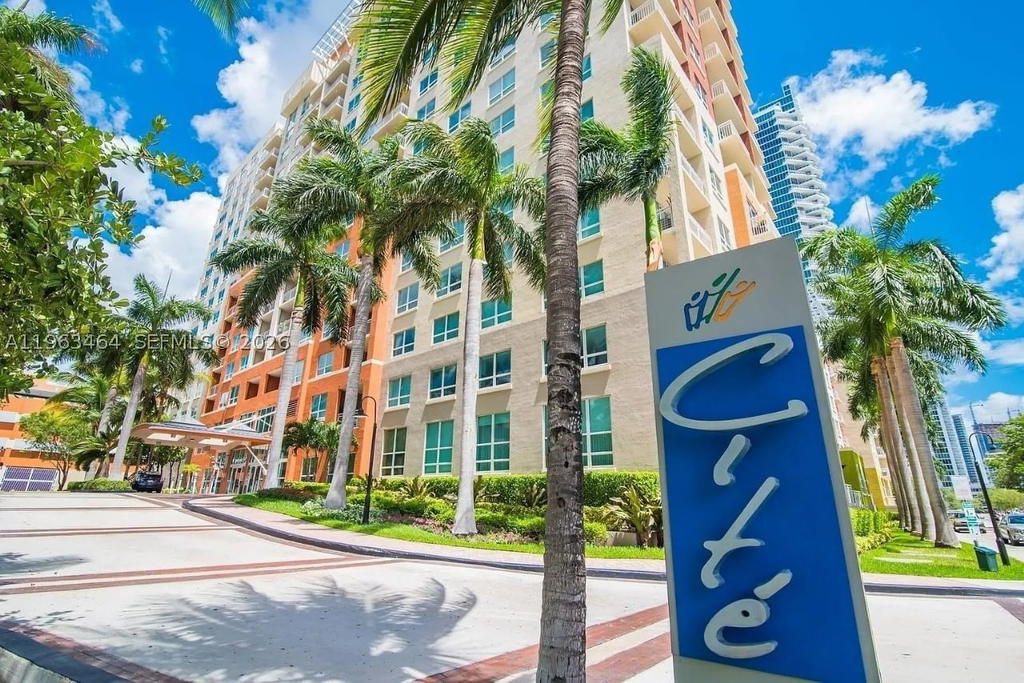 Real estate property located at 2000 Bayshore Dr #304, Miami-dade, Cite Condo, Miami, FL