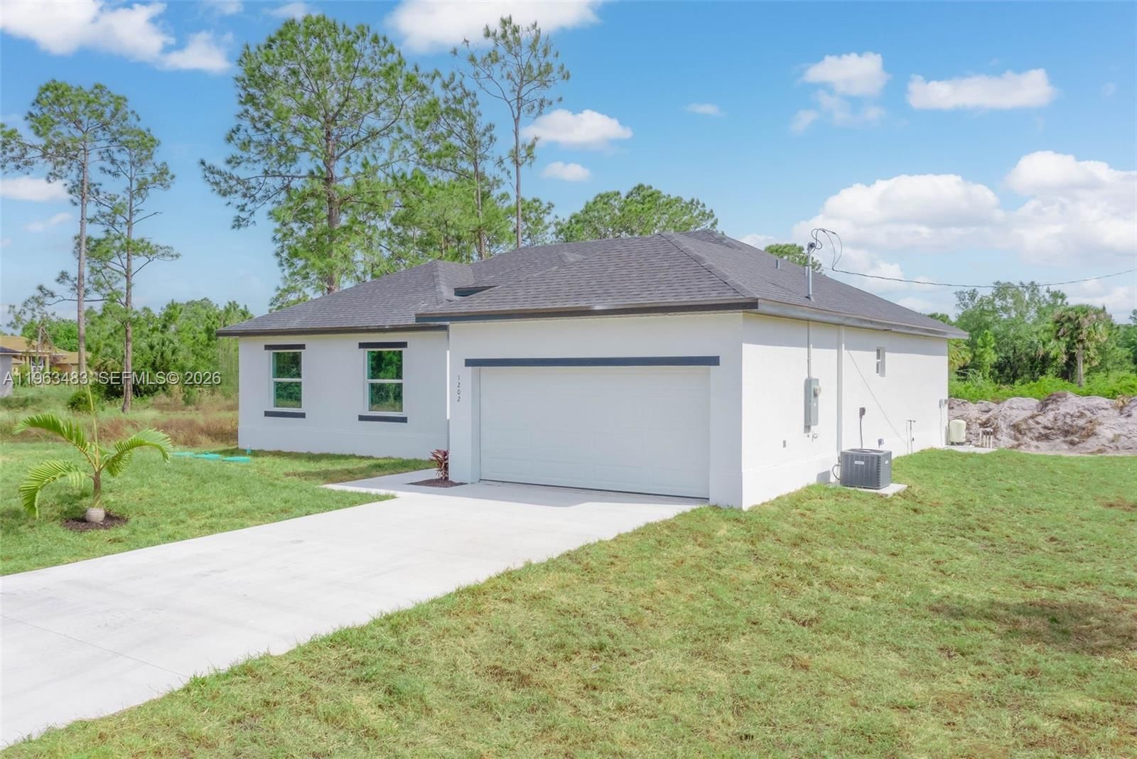 Real estate property located at 3121 71th St W, Lee, Lehigh Acres, Lehigh Acres, FL