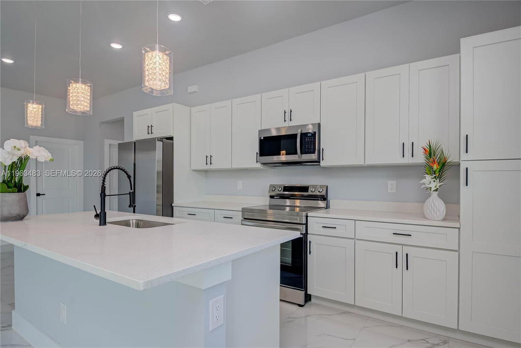 Real estate property located at 3121 71th St W, Lee, Lehigh Acres, Lehigh Acres, FL