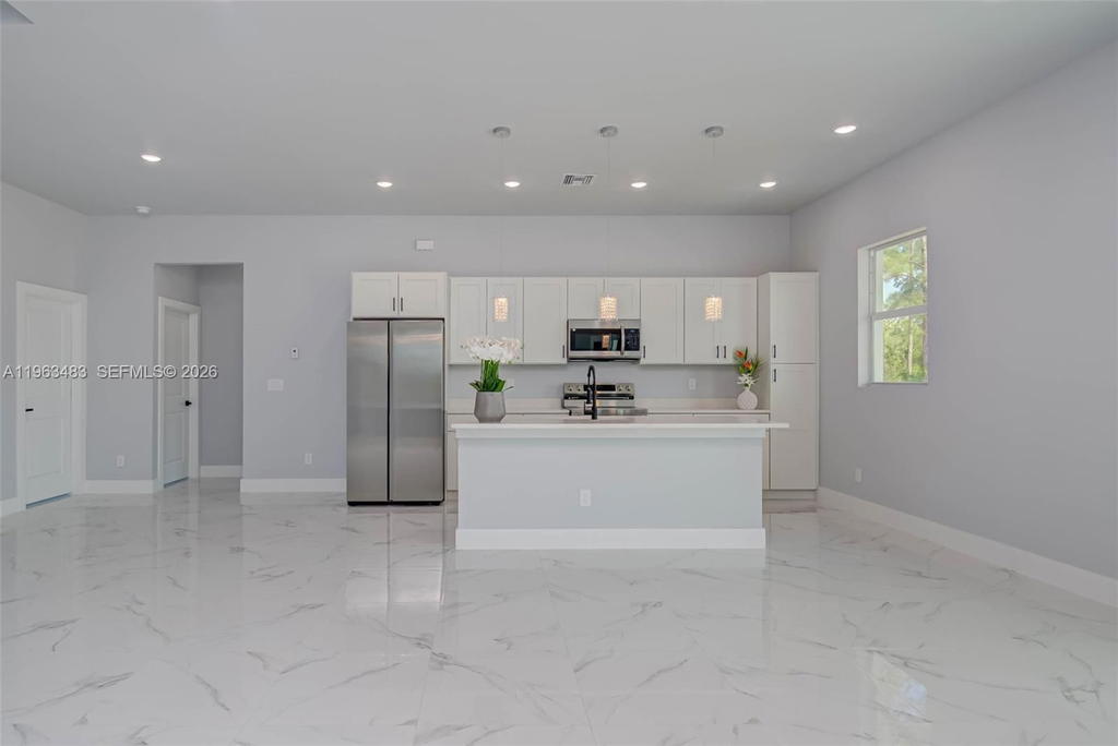 Real estate property located at 3121 71th St W, Lee, Lehigh Acres, Lehigh Acres, FL