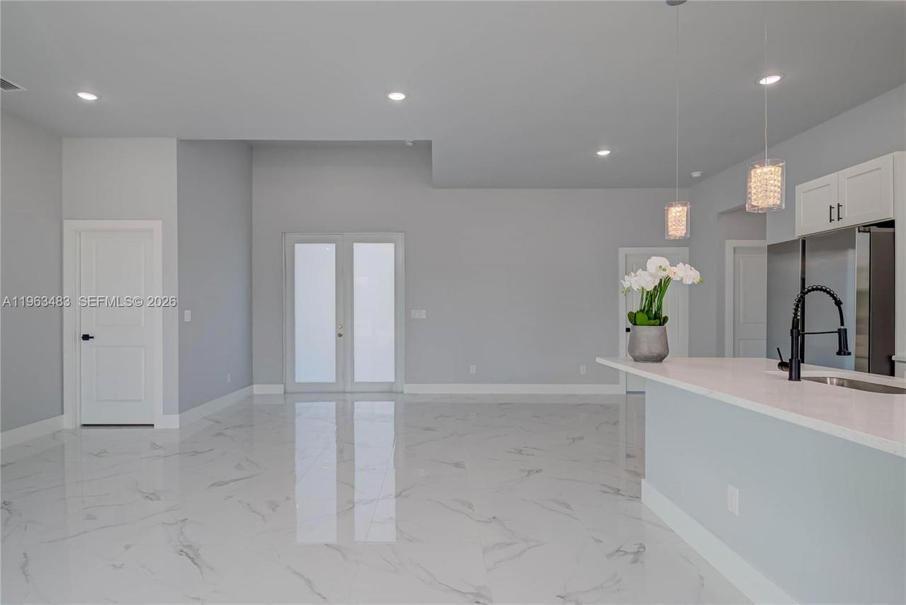 Real estate property located at 3121 71th St W, Lee, Lehigh Acres, Lehigh Acres, FL