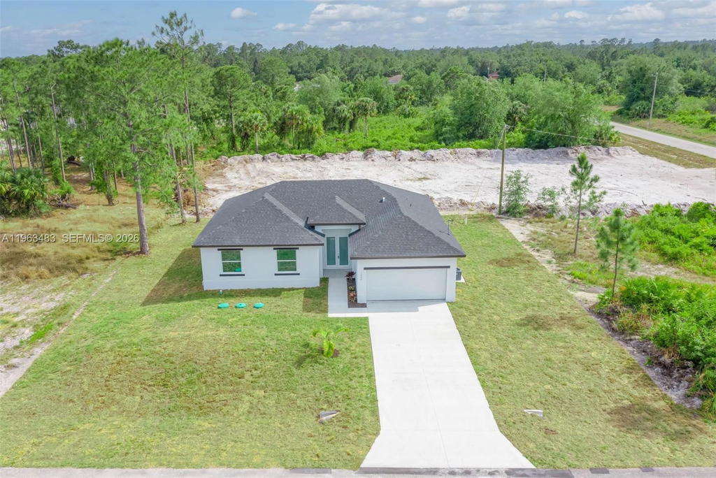 Real estate property located at 3121 71th St W, Lee, Lehigh Acres, Lehigh Acres, FL