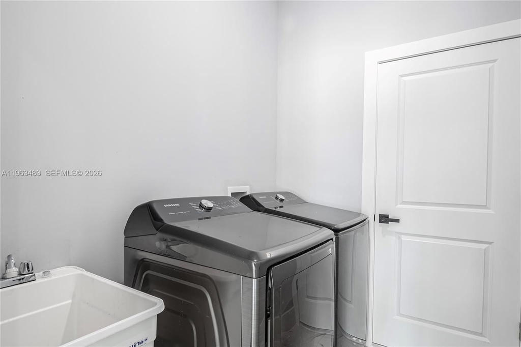 Real estate property located at 3121 71th St W, Lee, Lehigh Acres, Lehigh Acres, FL