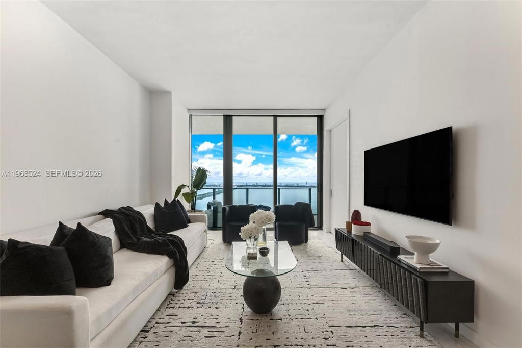 Real estate property located at 480 31st St #4002, Miami-dade, Gran Paraiso, Miami, FL