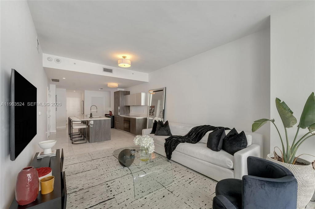 Real estate property located at 480 31st St #4002, Miami-dade, Gran Paraiso, Miami, FL
