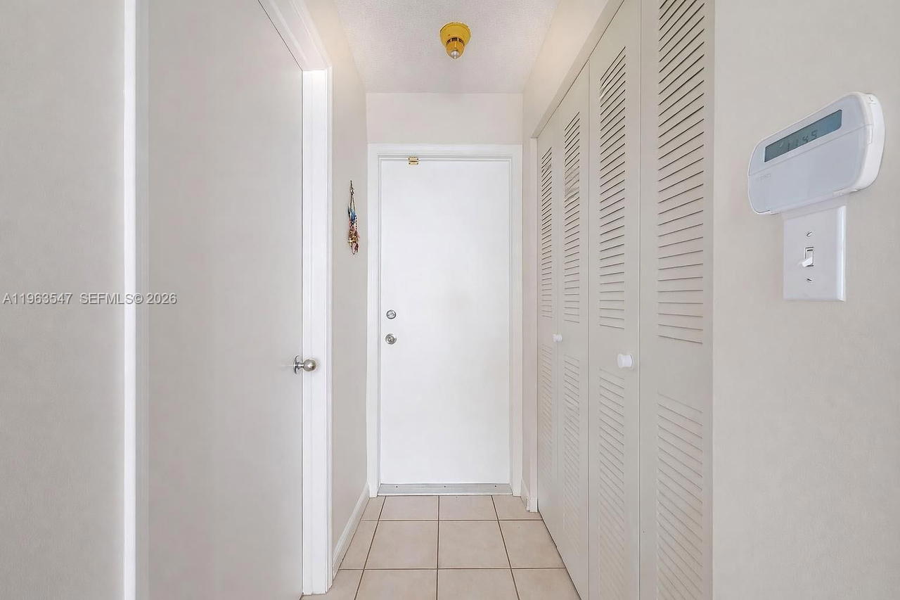 Real estate property located at 6322 112th Pl, Miami-dade, Coral Creek, Miami, FL