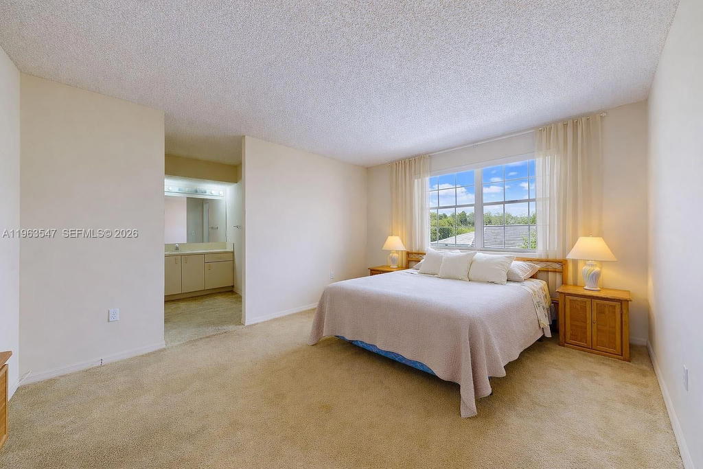Real estate property located at 6322 112th Pl, Miami-dade, Coral Creek, Miami, FL