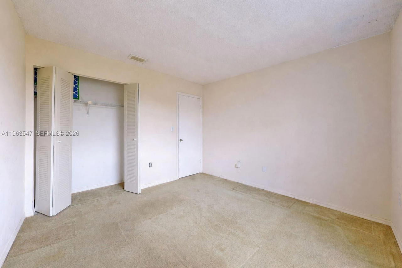 Real estate property located at 6322 112th Pl, Miami-dade, Coral Creek, Miami, FL