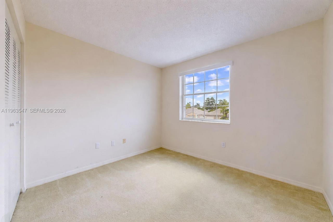 Real estate property located at 6322 112th Pl, Miami-dade, Coral Creek, Miami, FL