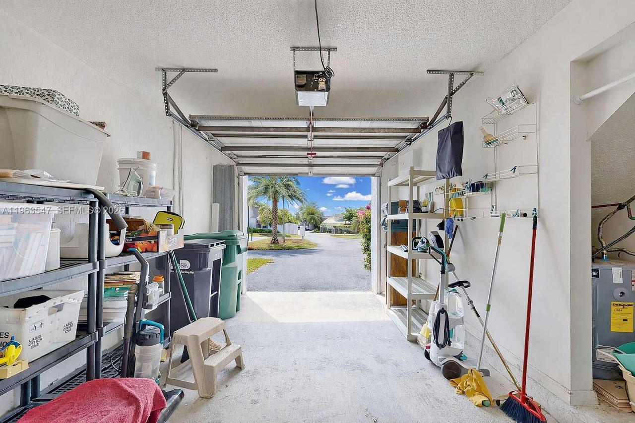 Real estate property located at 6322 112th Pl, Miami-dade, Coral Creek, Miami, FL