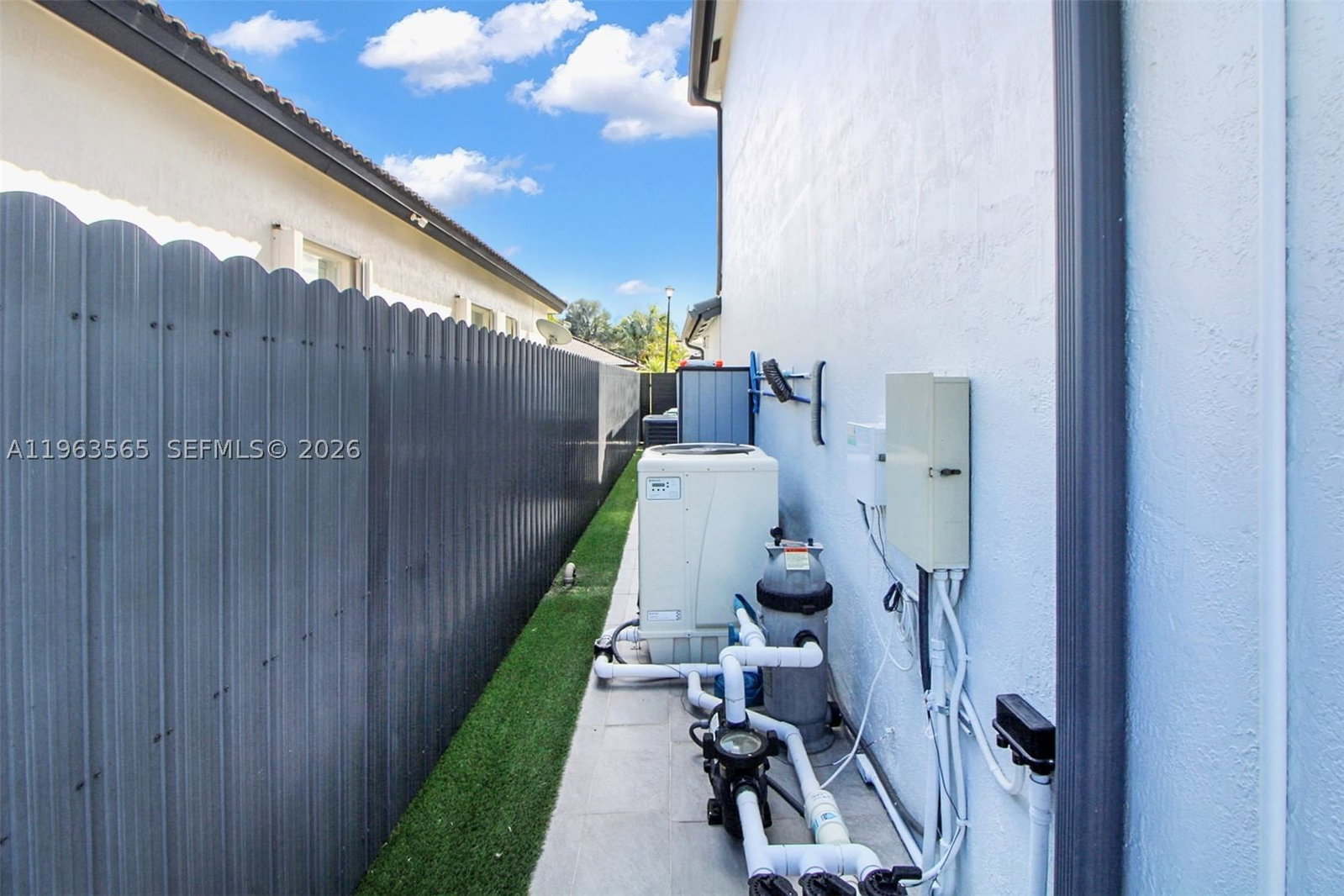 Real estate property located at 15967 141st St, Miami-dade, Paradise Reef, Miami, FL