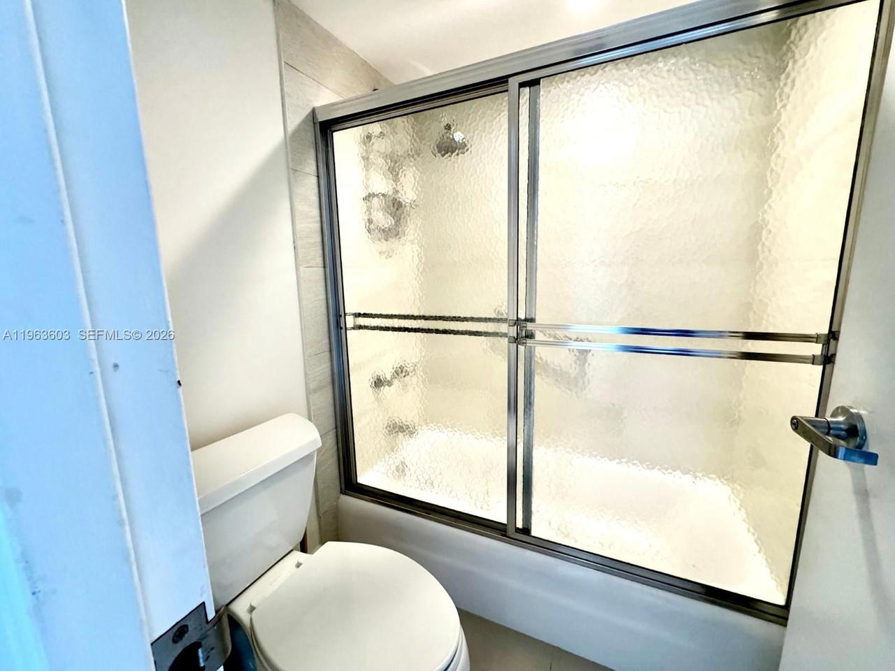 Real estate property located at 2333 Brickell Ave #2607, Miami-dade, Brickell Bay Club Condo, Miami, FL