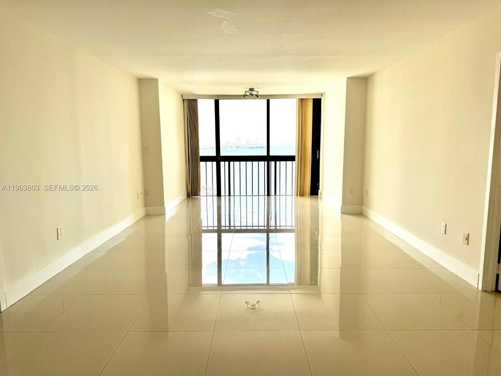 Real estate property located at 2333 Brickell Ave #2607, Miami-dade, Brickell Bay Club Condo, Miami, FL