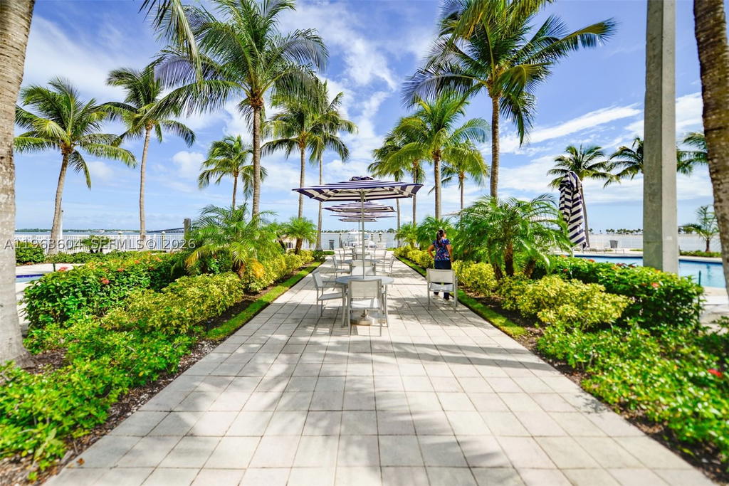 Real estate property located at 2101 Brickell Ave #2009, Miami-dade, Skyline On Brickell Condo, Miami, FL