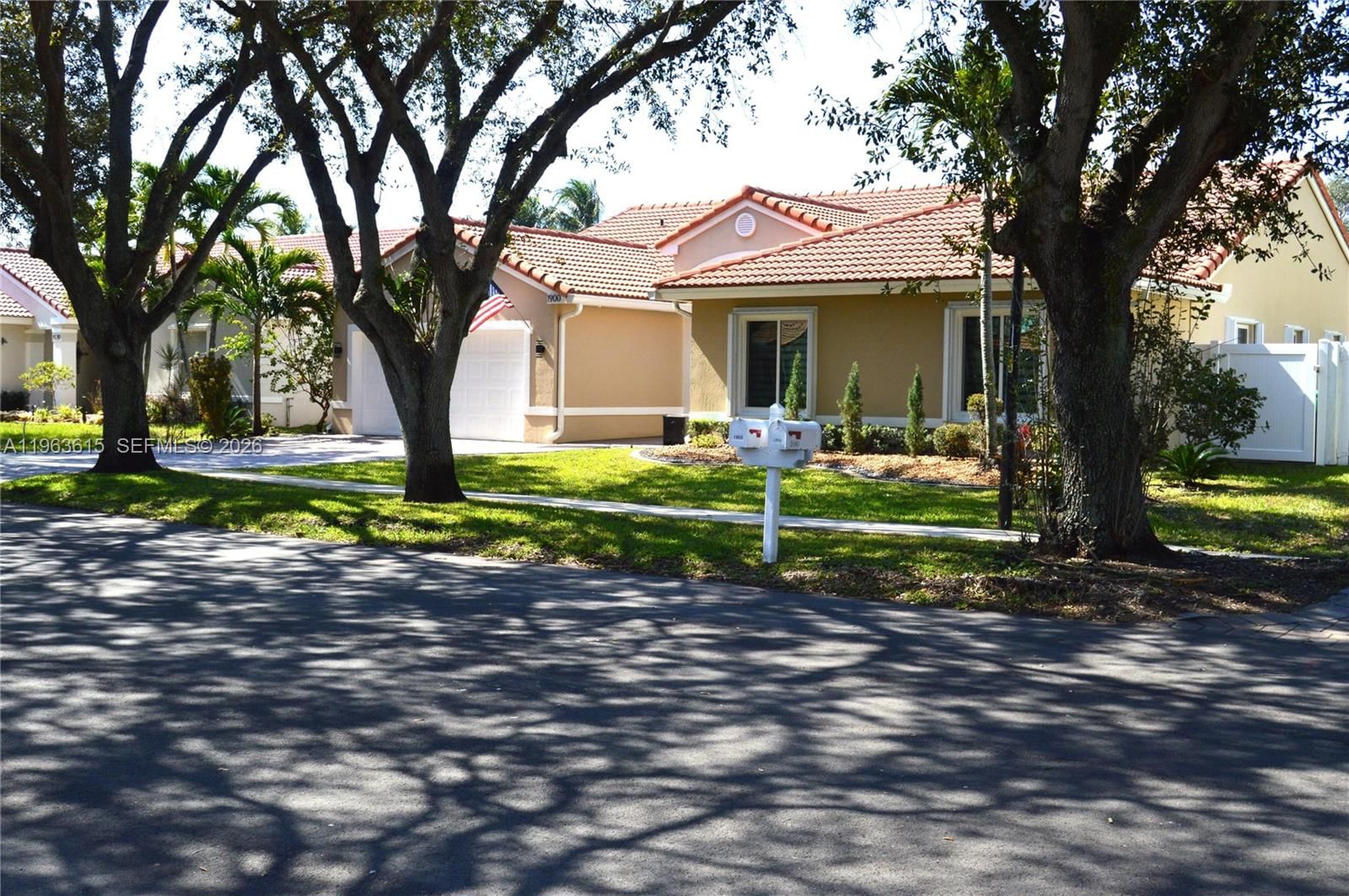 Real estate property located at 1900 133rd Ave, Broward, Flamingo Estates, Miramar, FL
