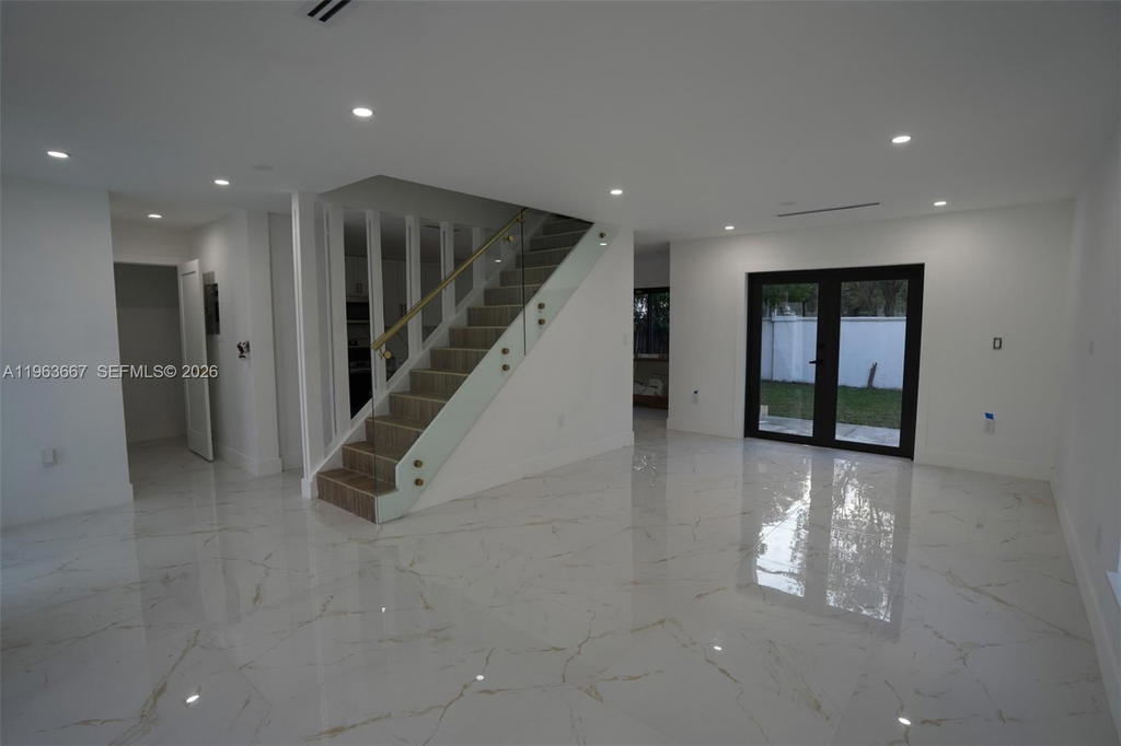 Real estate property located at 18450 56th Pl, Miami-dade, Monterrey 6th Addn, Miami Gardens, FL