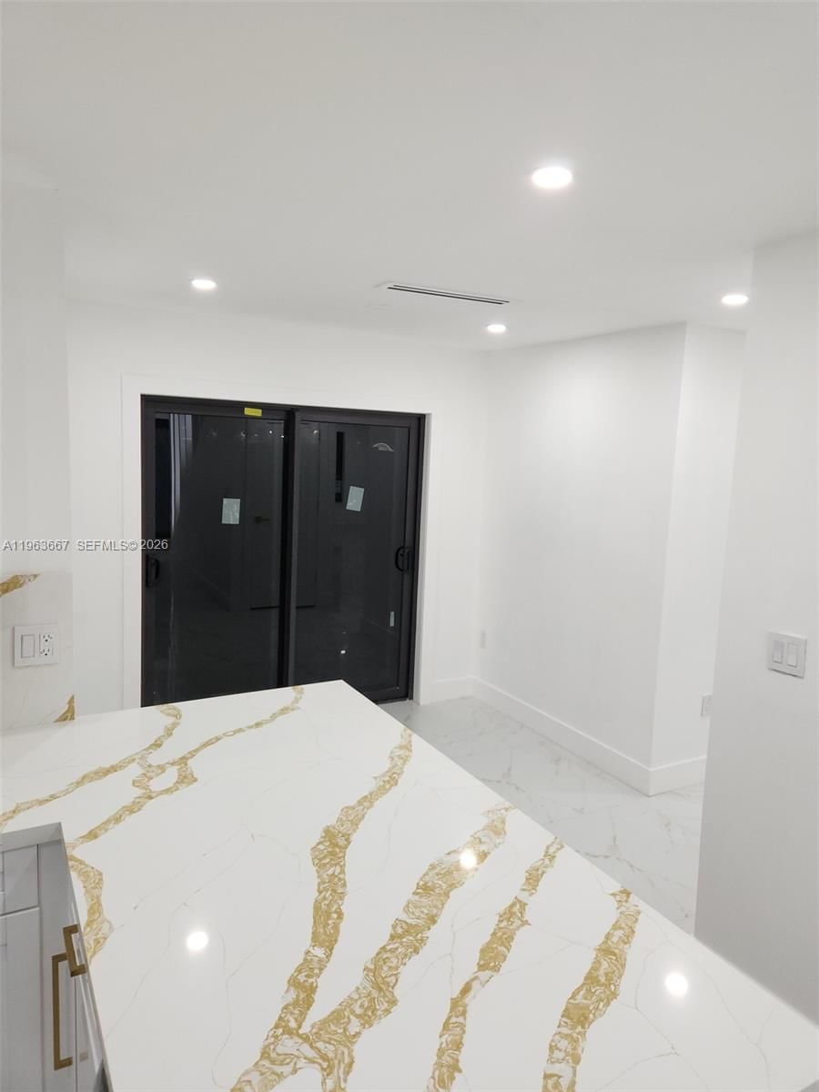 Real estate property located at 18450 56th Pl, Miami-dade, Monterrey 6th Addn, Miami Gardens, FL