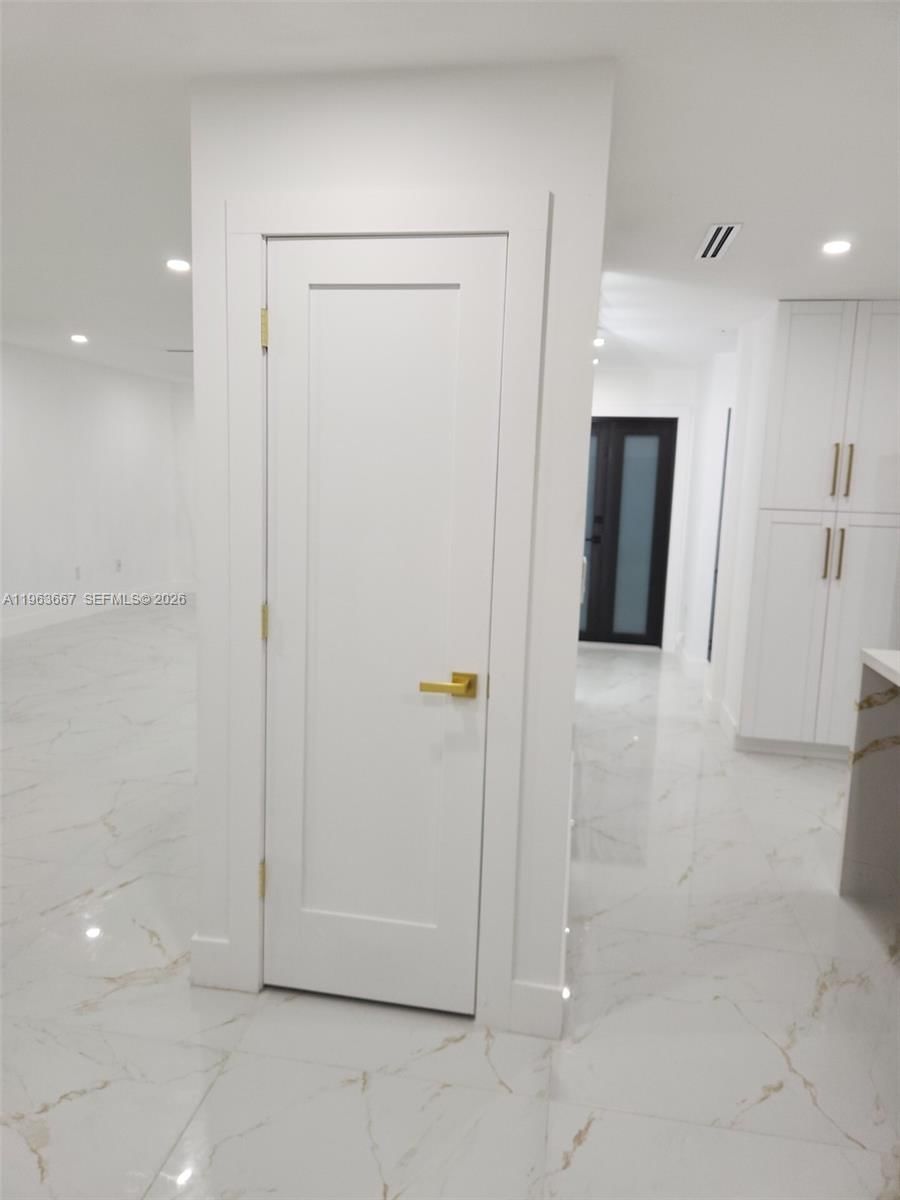 Real estate property located at 18450 56th Pl, Miami-dade, Monterrey 6th Addn, Miami Gardens, FL
