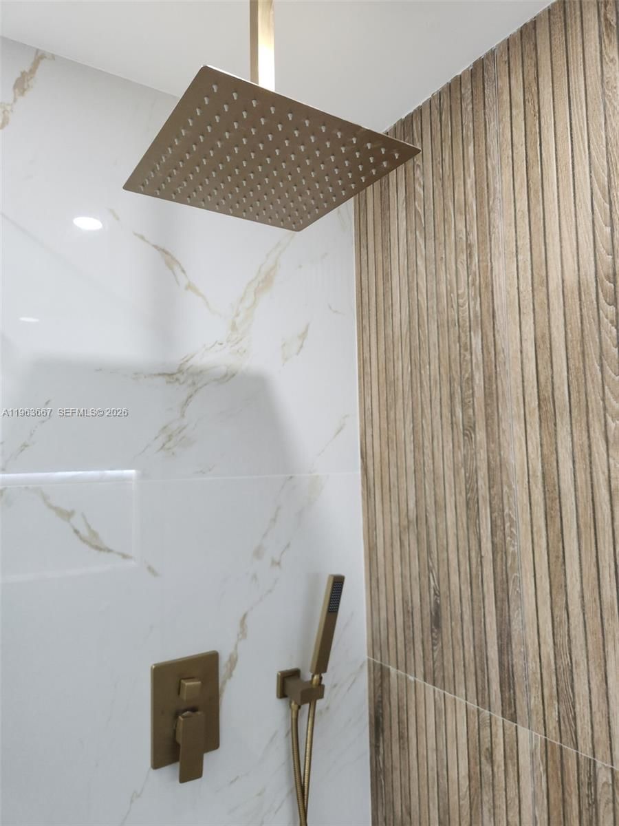 Real estate property located at 18450 56th Pl, Miami-dade, Monterrey 6th Addn, Miami Gardens, FL