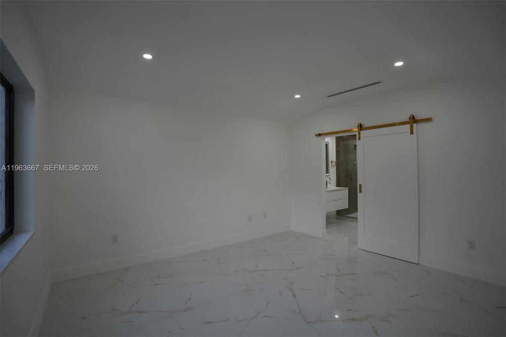 Real estate property located at 18450 56th Pl, Miami-dade, Monterrey 6th Addn, Miami Gardens, FL