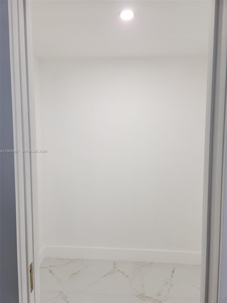 Real estate property located at 18450 56th Pl, Miami-dade, Monterrey 6th Addn, Miami Gardens, FL