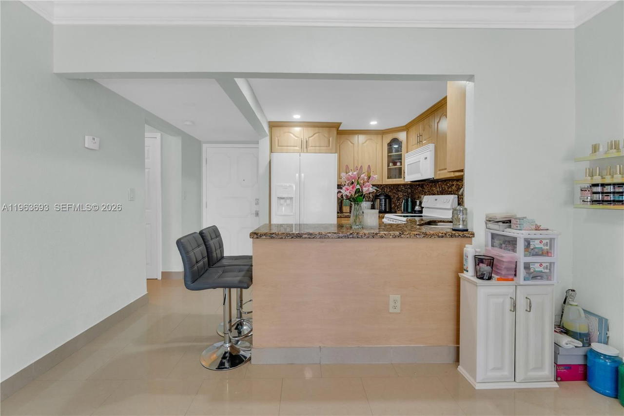 Real estate property located at 17101 57th Ave #110, Miami-dade, El Palmar Condo, Miami Gardens, FL