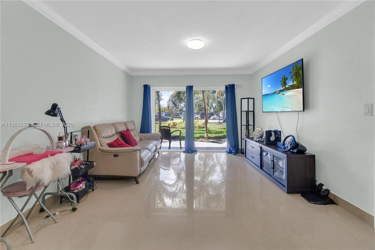 Real estate property located at 17101 57th Ave #110, Miami-dade, El Palmar Condo, Miami Gardens, FL