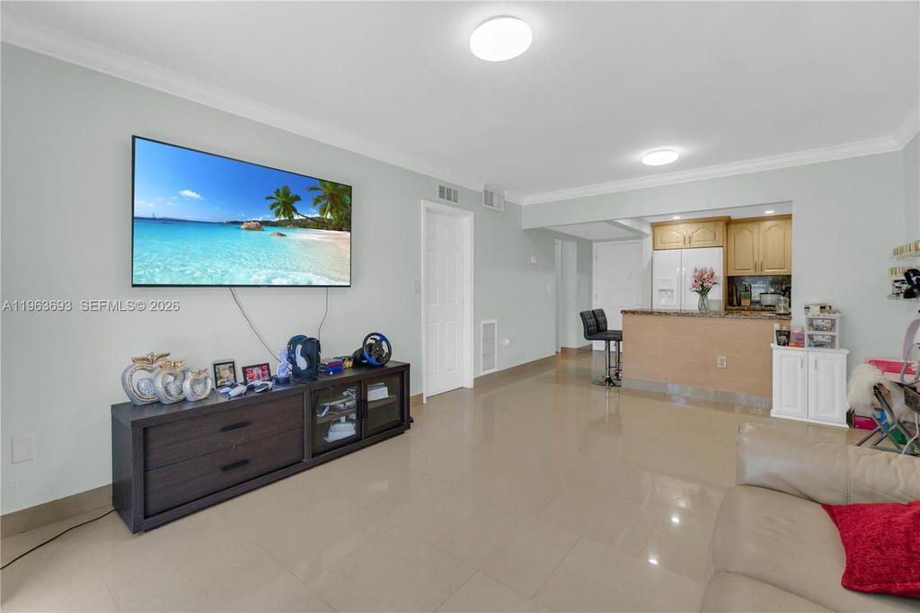 Real estate property located at 17101 57th Ave #110, Miami-dade, El Palmar Condo, Miami Gardens, FL