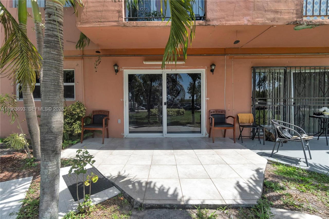 Real estate property located at 17101 57th Ave #110, Miami-dade, El Palmar Condo, Miami Gardens, FL
