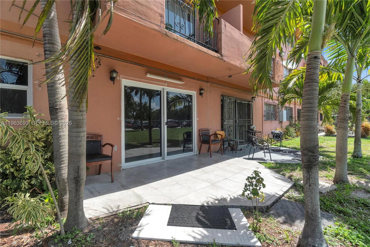 Real estate property located at 17101 57th Ave #110, Miami-dade, El Palmar Condo, Miami Gardens, FL