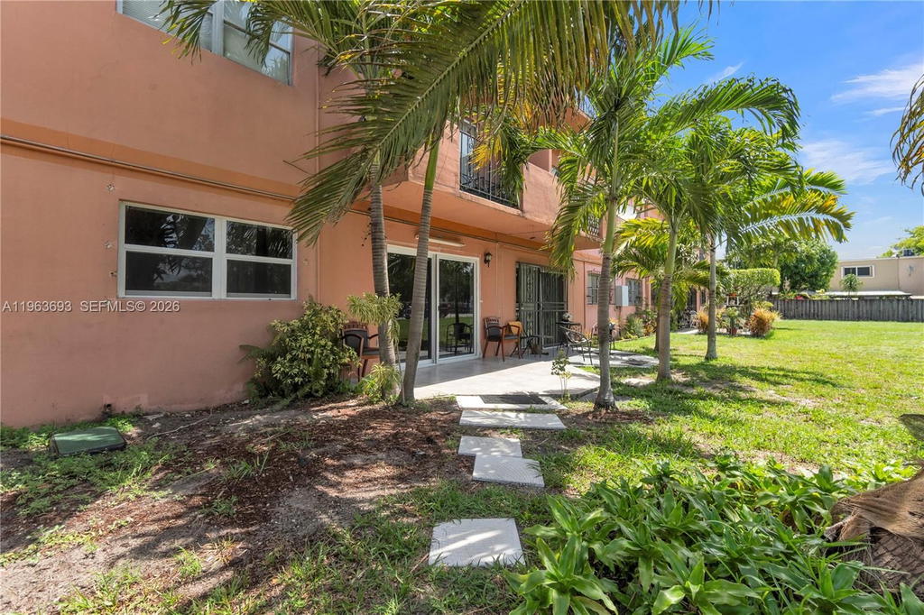 Real estate property located at 17101 57th Ave #110, Miami-dade, El Palmar Condo, Miami Gardens, FL