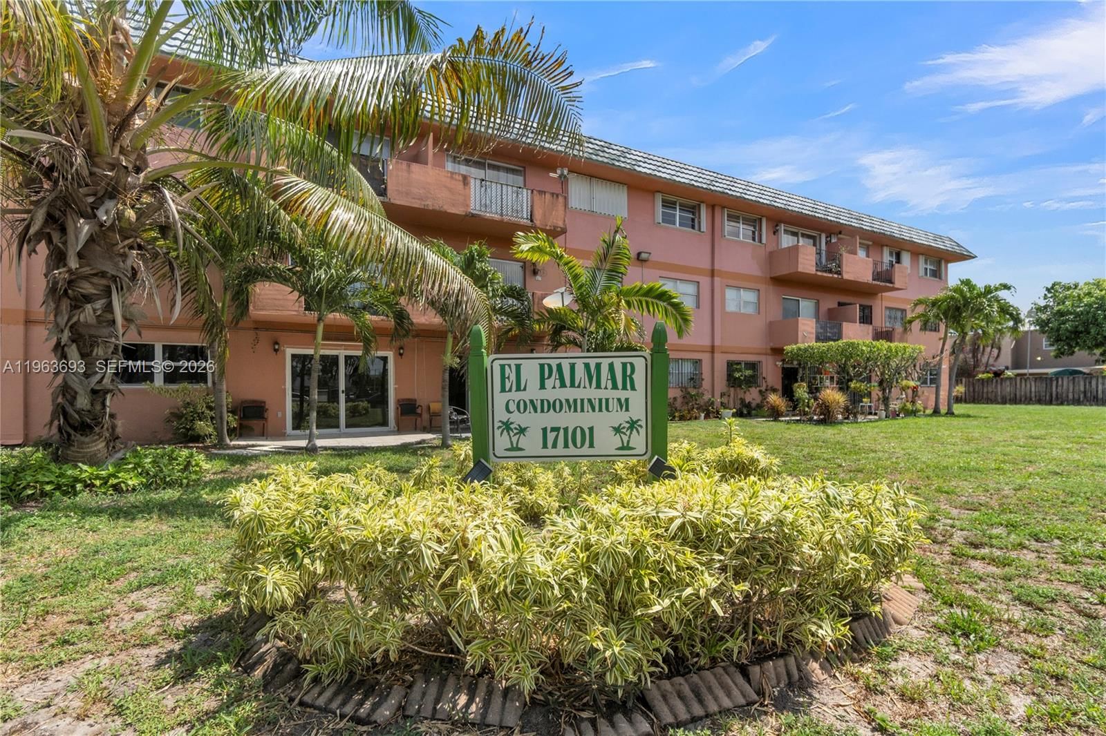 Real estate property located at 17101 57th Ave #110, Miami-dade, El Palmar Condo, Miami Gardens, FL