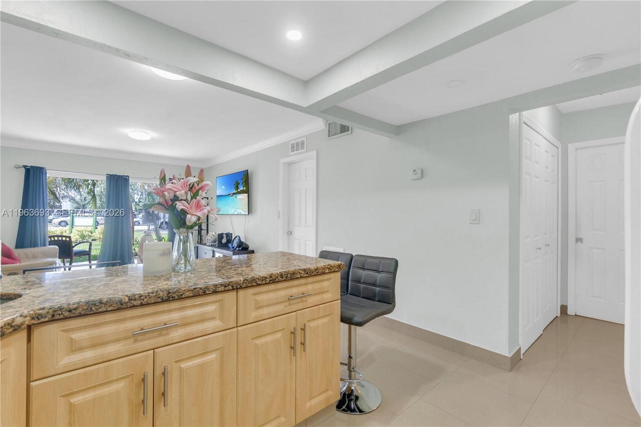 Real estate property located at 17101 57th Ave #110, Miami-dade, El Palmar Condo, Miami Gardens, FL