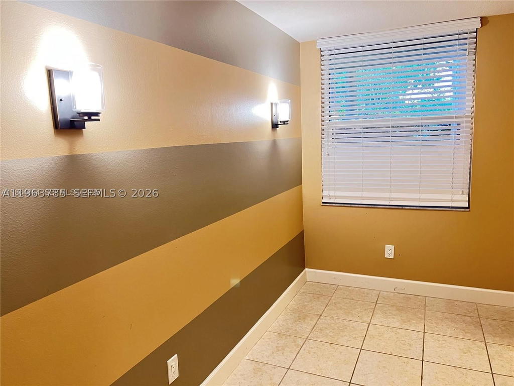 Real estate property located at 6800 Cypress Rd #101, Broward, Royal Palm At Plantation, Plantation, FL