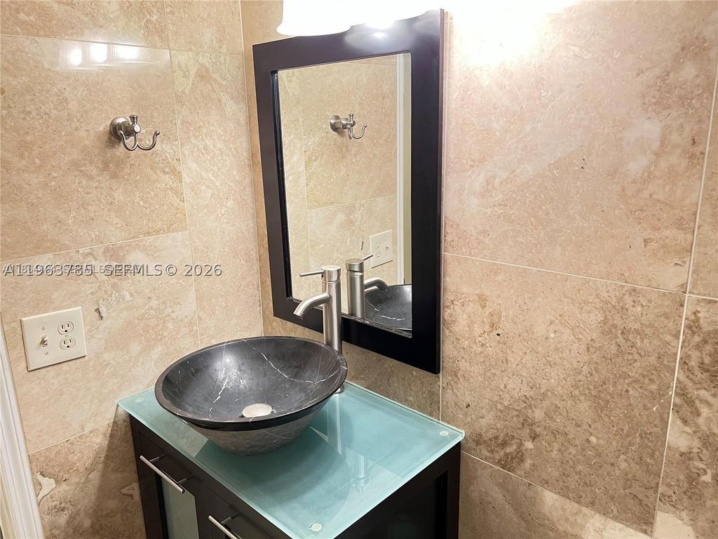 Real estate property located at 6800 Cypress Rd #101, Broward, Royal Palm At Plantation, Plantation, FL