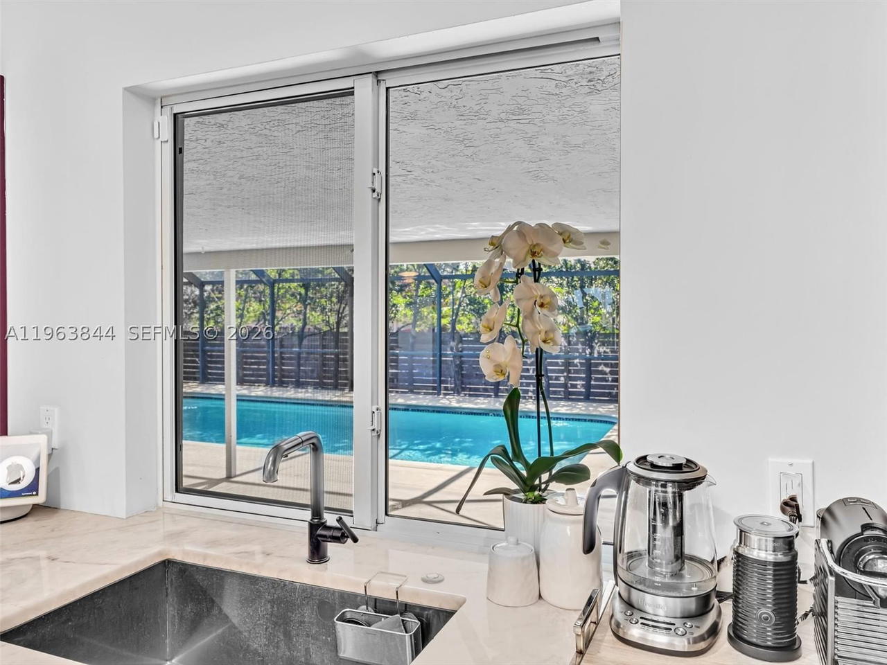 Real estate property located at 840 Southlake Dr, Broward, Hollywood Lakes Section, Hollywood, FL