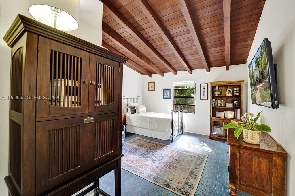 Real estate property located at 1028 Tyler St, Broward, Hollywood Lakes Section, Hollywood, FL